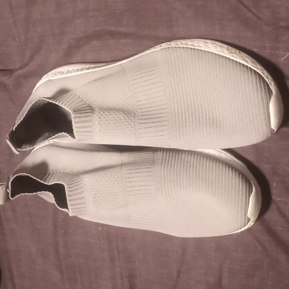 Mens slip on